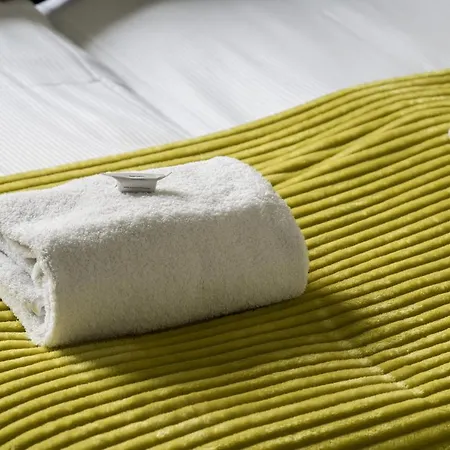 Rozana By Renters Апартаменти *