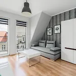 아파트 Rozana By Renters