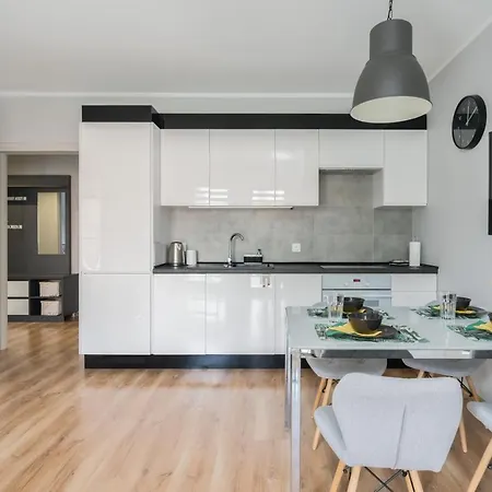 Rozana By Renters * Poznan