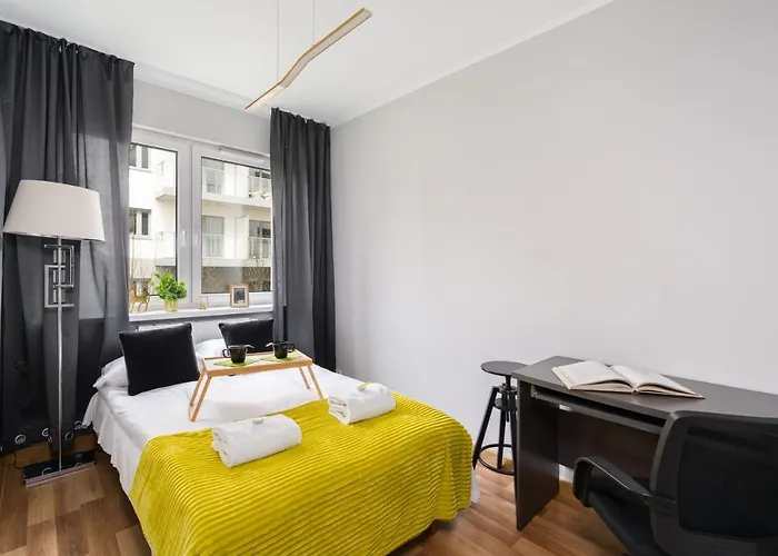 Апартаменти Rozana By Renters